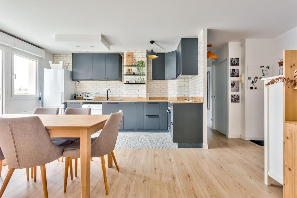 Apartment Super T2 En Centre Avec Terrasse Et Parking