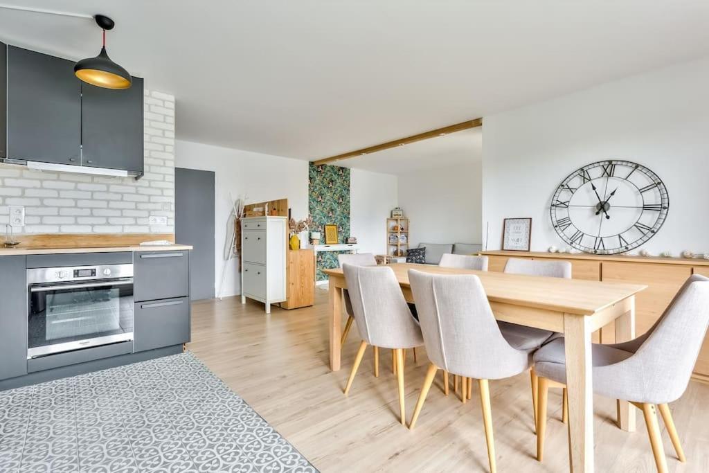 Apartment Super T2 En Centre Avec Terrasse Et Parking *