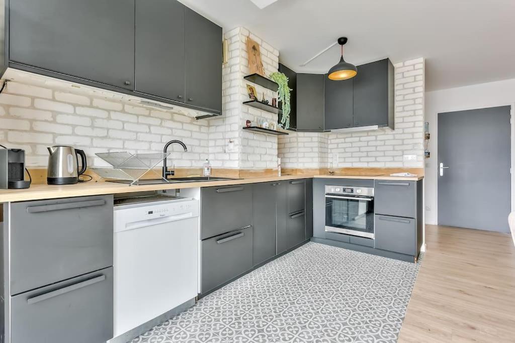 Super T2 En Centre Avec Terrasse Et Parking Apartment Bordeaux