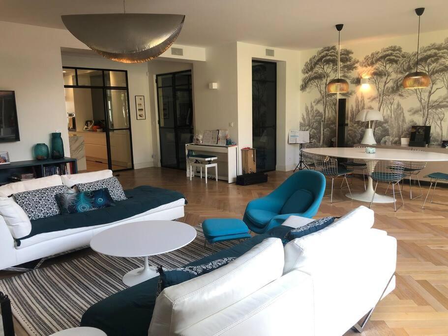Maison Familiale Chartrons 250m2 Jardin + Piscine Ferienhaus