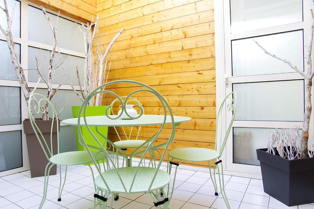 Apartment 444 Tourny - Localisation Exceptionnelle 2 Avec Ascenseur Et Parking