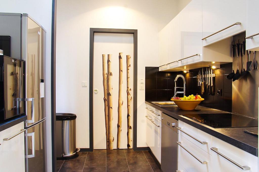 Apartment 444 Tourny - Localisation Exceptionnelle 2 Avec Ascenseur Et Parking *