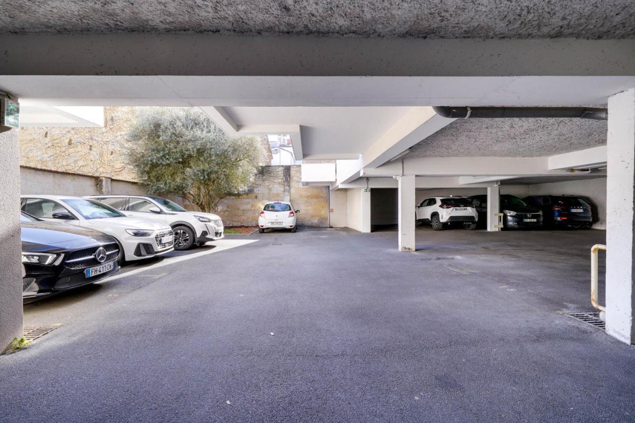 Avec Parking Apartment *