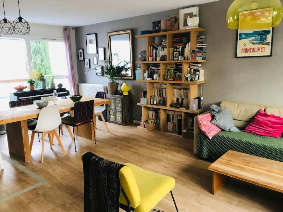 Maison De Entre Darwin Et Jardin Botanique Apartamento