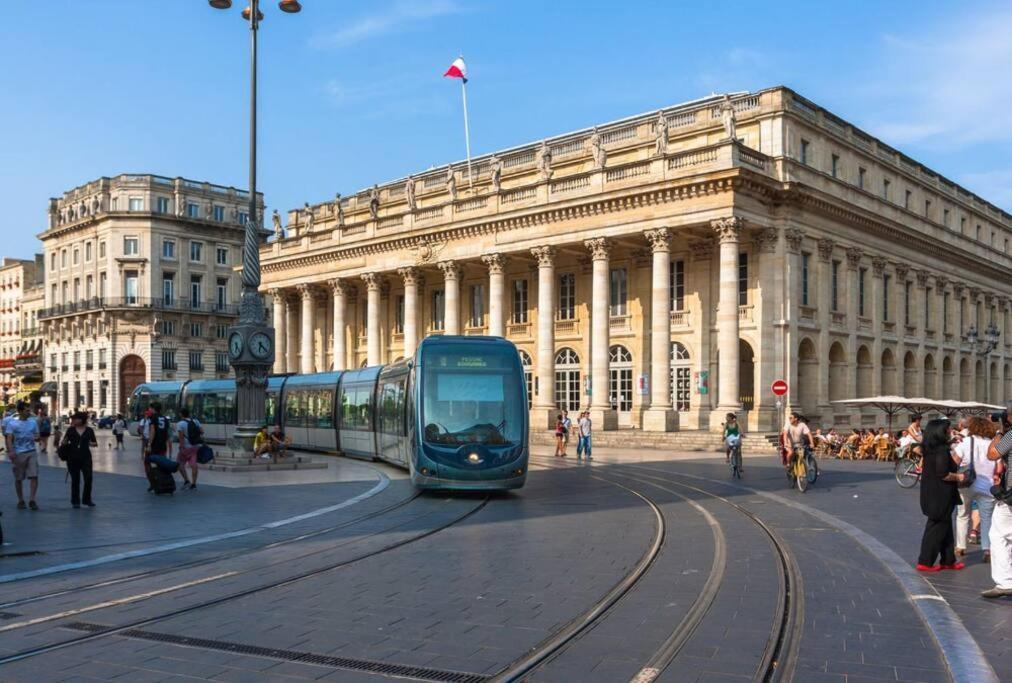 Place De La Bourse Hyper-centre Apartment *