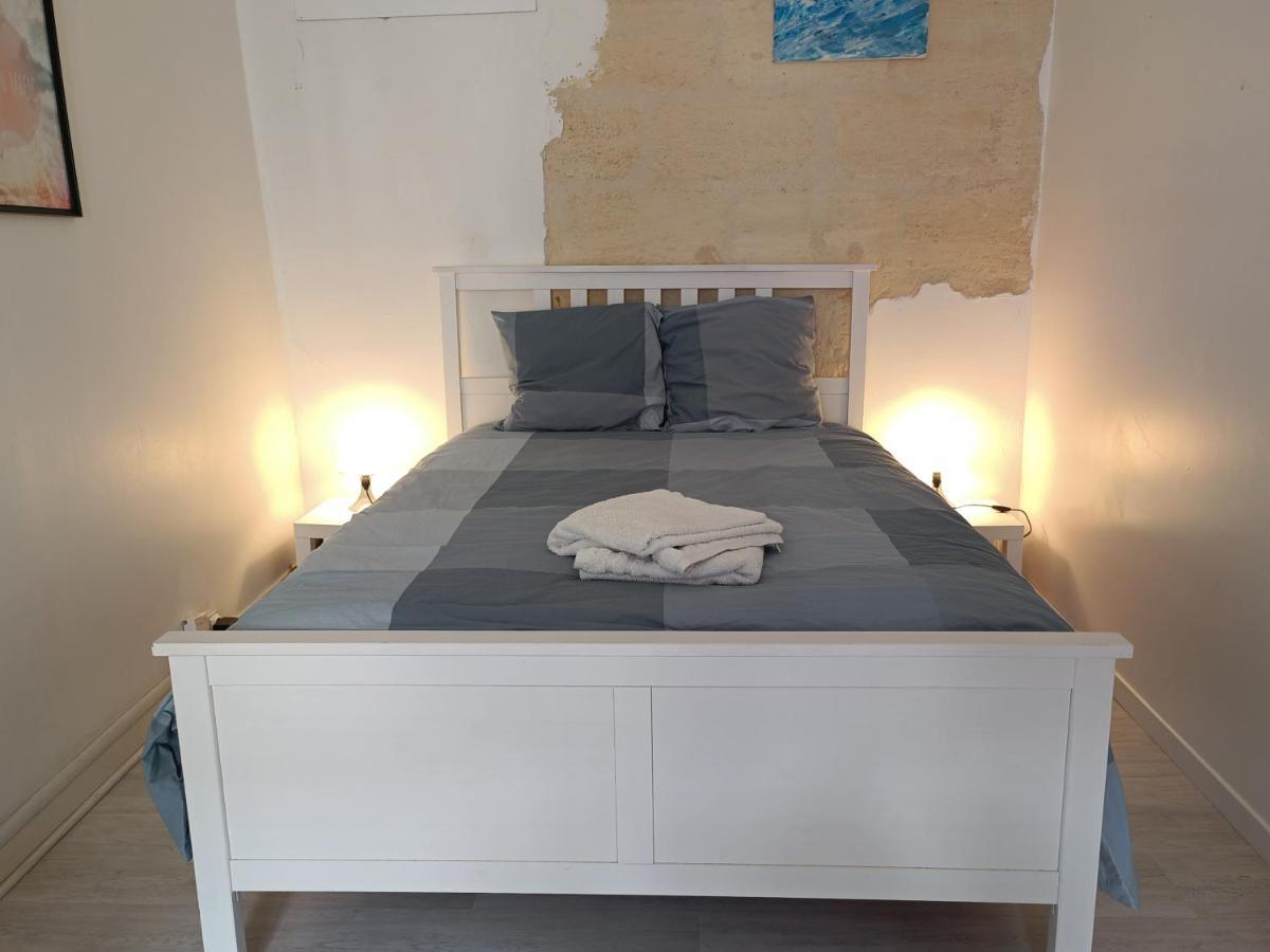 Huntzmaison Apartment *
