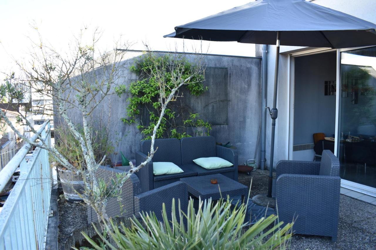 Apartment Superbe 3 Pieces Avec Terrasse 50 M2 10 Minutes A Pieds Du Centre 2 Chambres Et Un Salon *