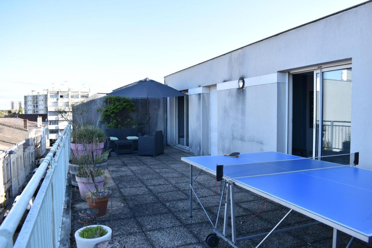Superbe 3 Pieces Avec Terrasse 50 M2 10 Minutes A Pieds Du Centre 2 Chambres Et Un Salon Apartment Bordeaux