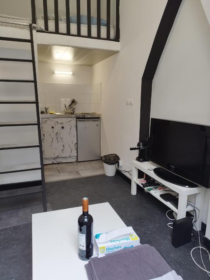 Petit Studio Idealement Place! * Bordeaux