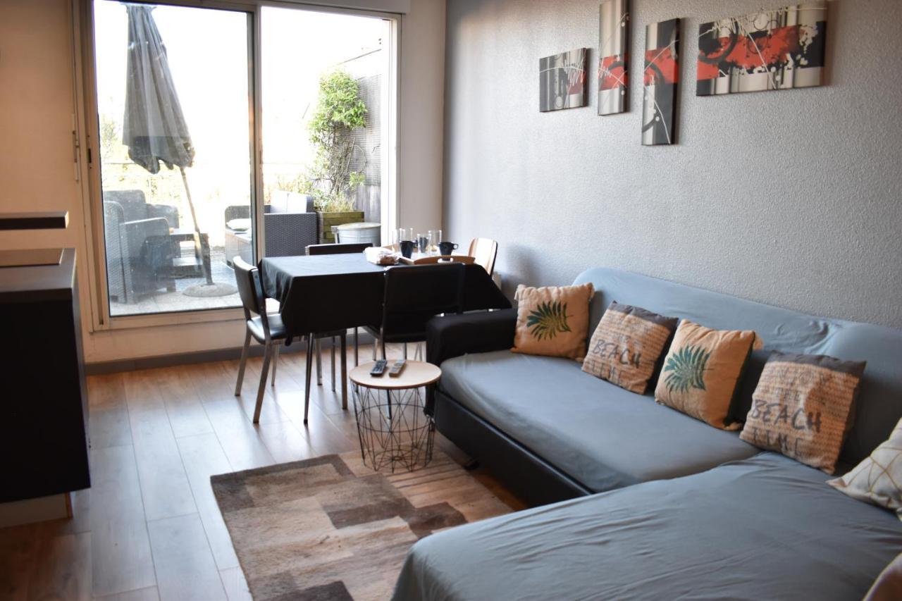 Superbe 3 Pieces Avec Terrasse 50 M2 10 Minutes A Pieds Du Centre 2 Chambres Et Un Salon