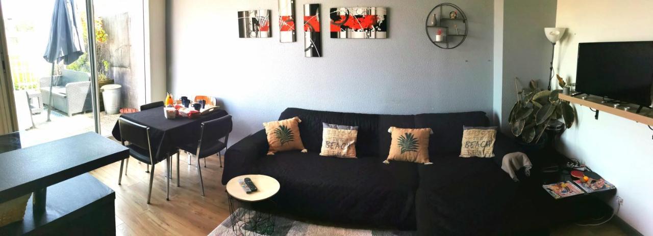 Appartement Superbe 3 Pieces Avec Terrasse 50 M2 10 Minutes A Pieds Du Centre 2 Chambres Et Un Salon