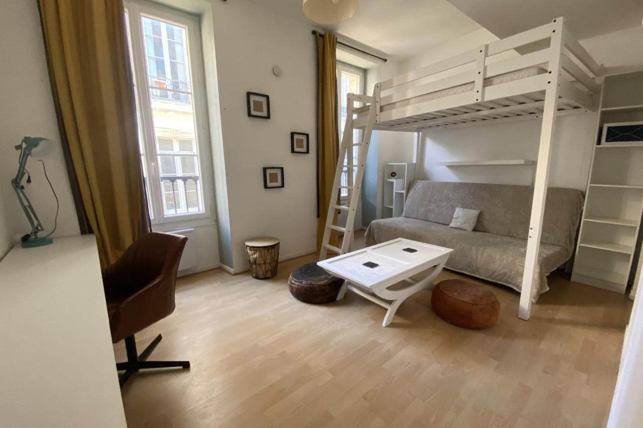 Apartment Near The Palais Gallien