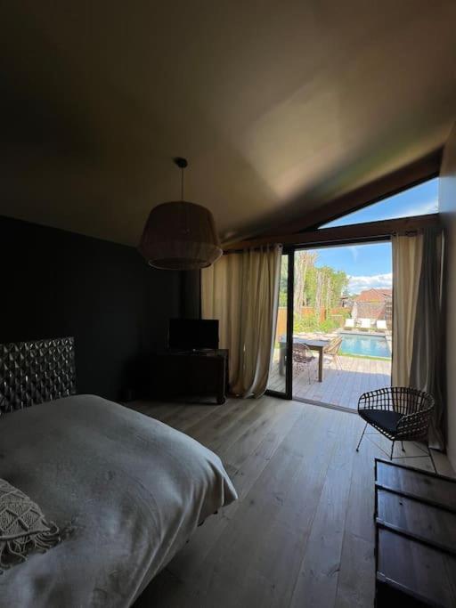 Et Dependance Avec Piscine Villa Bordeaux