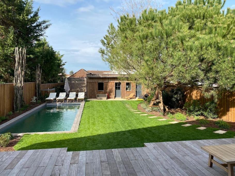 Et Dependance Avec Piscine *