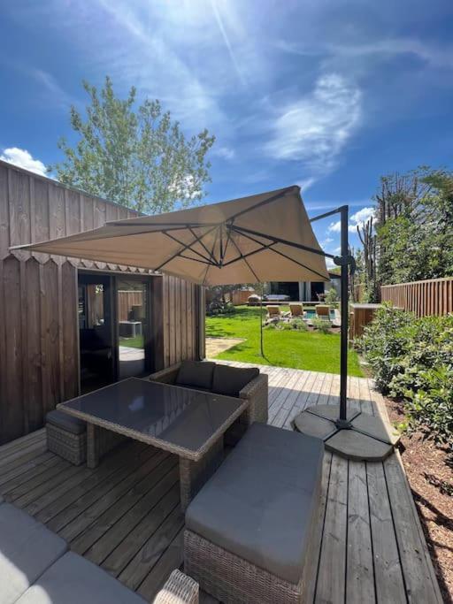 Et Dependance Avec Piscine Villa Bordeaux