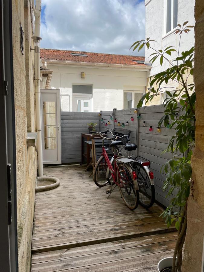De Charme Et De Pierres Avec Terrasse Apartment