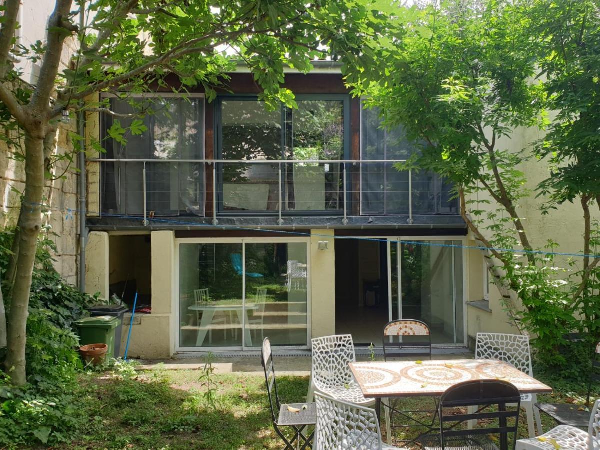 Ferienhaus Maison 150m2 Jardin A Louer En Entier, Centre Chartrons, 3 3 Salles De Bains 1 Canape-lit Llllnumero De Telephone Dans L'annonce Si Questionlll *