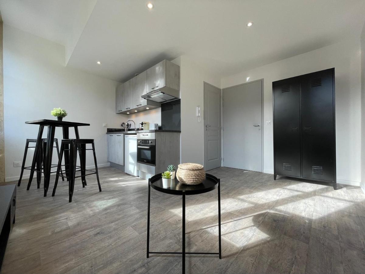 Apartment Magnifique Pour 2 Avec Climatisation Et Belle Pierre Bordelaise *