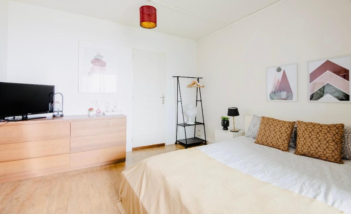 Séjour chez l'habitant Privée Avec Grande Terrasse Au Centre