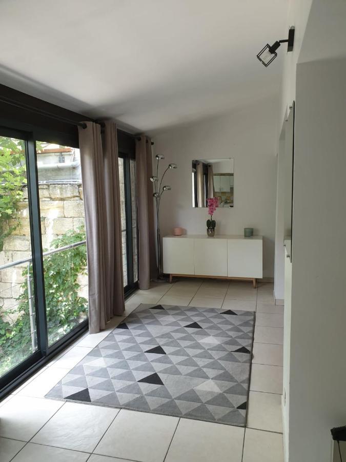 Maison 150m2 Jardin A Louer En Entier, Centre Chartrons, 3 3 Salles De Bains 1 Canape-lit Llllnumero De Telephone Dans L'annonce Si Questionlll Ferienhaus Bordeaux
