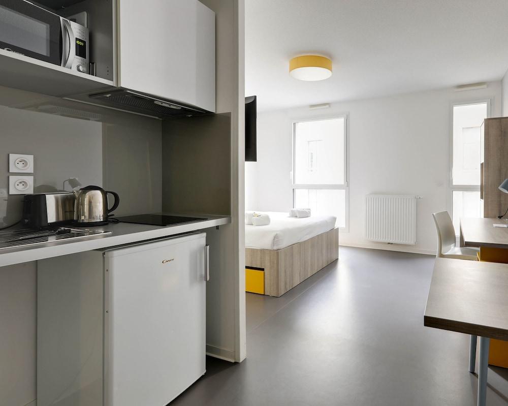 Aparthotel Centre Marne - Gare Saint-jean 3*