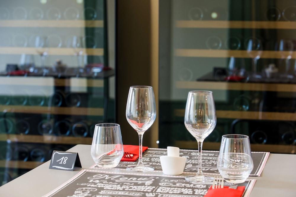 Vatel Khách sạn 4*