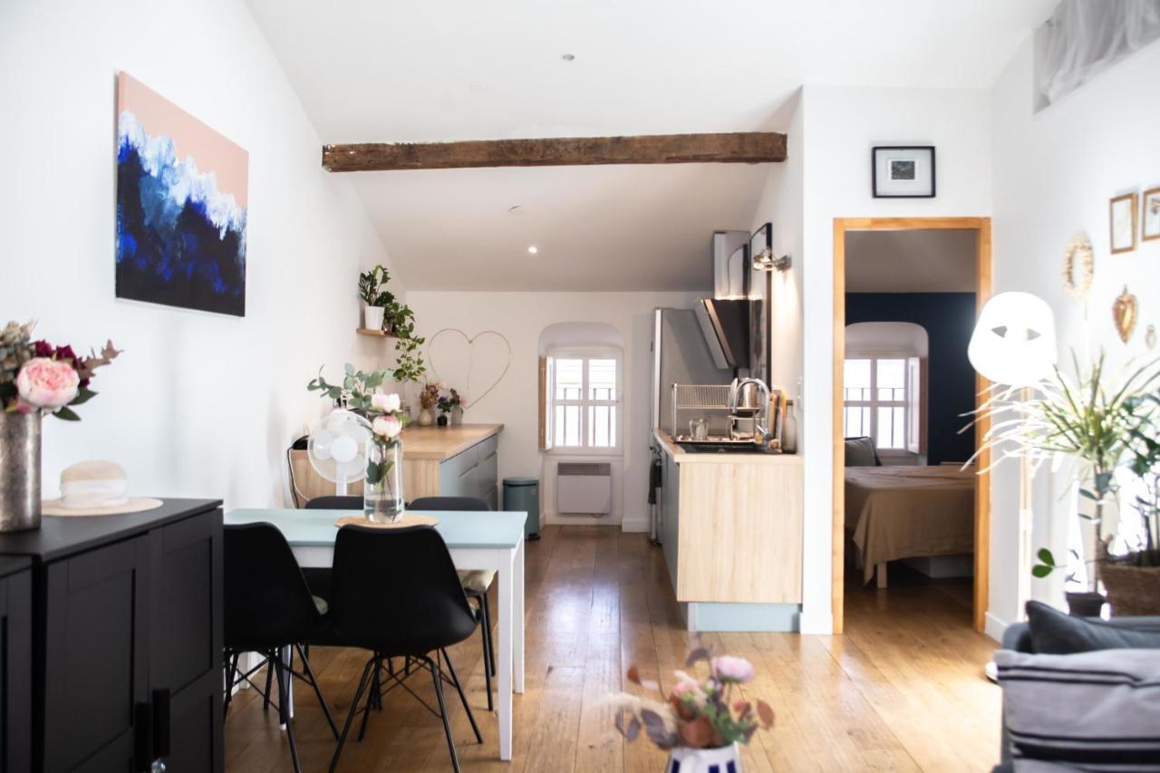 Rare Gem 2 Steps From The Heart Of Apartment Bordeaux