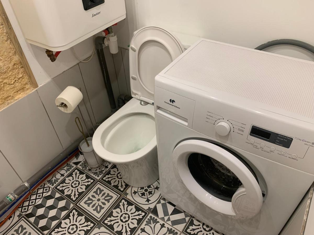 Avec Salle De Bain Et Cuisine Privee Centre Historique Avec Climatisation Et Patio Bordéus