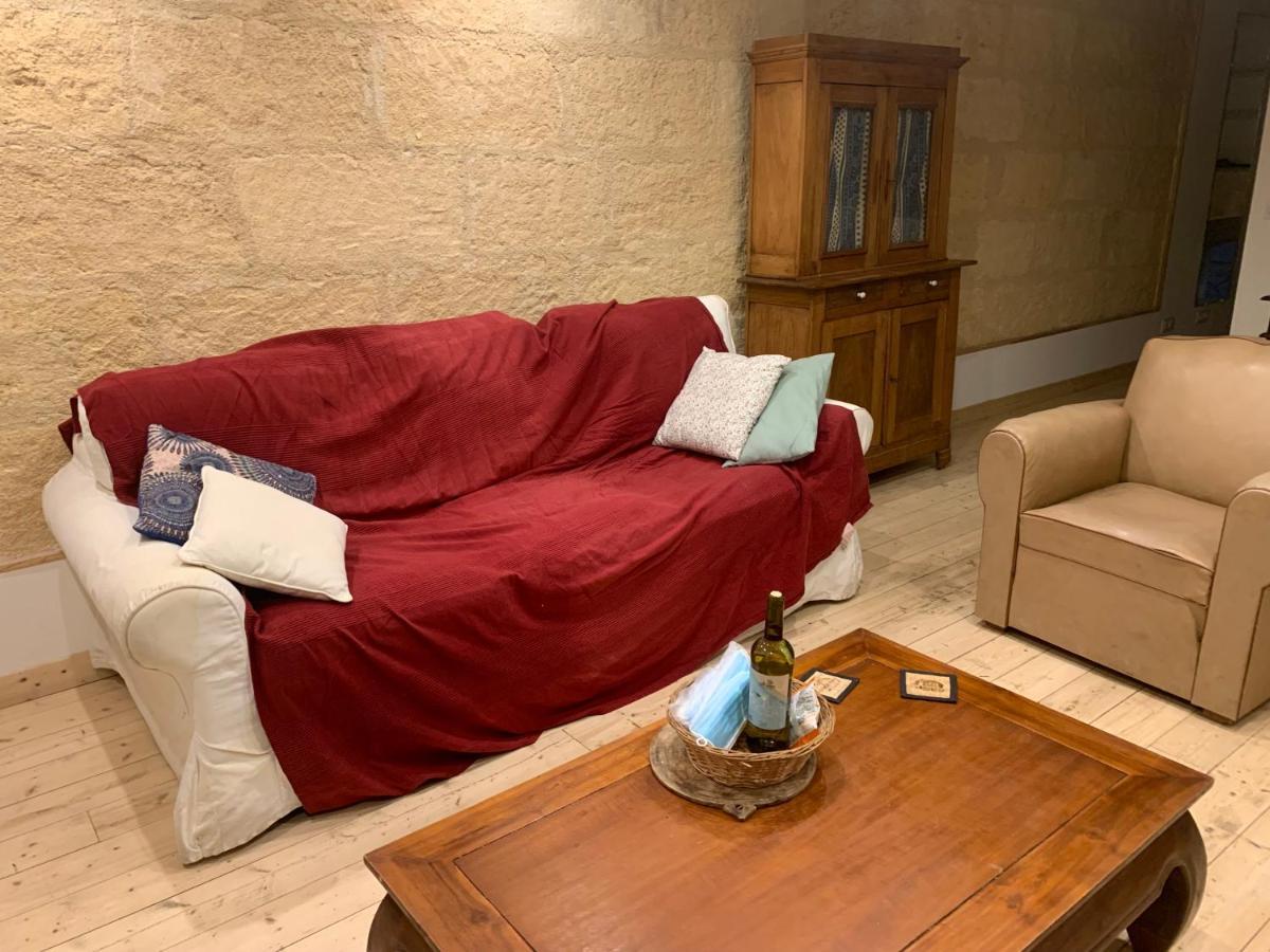 Avec Salle De Bain Et Cuisine Privee Centre Historique Avec Climatisation Et Patio Hospedagem domiciliar