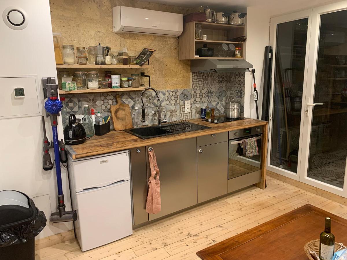 Avec Salle De Bain Et Cuisine Privee Centre Historique Avec Climatisation Et Patio Séjour chez l'habitant
