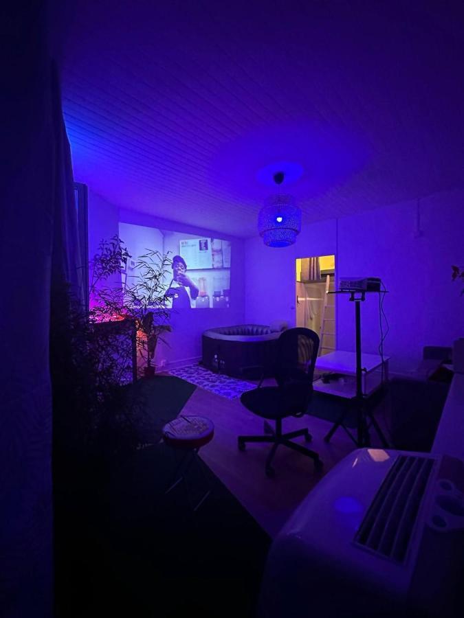 Appartement Un Jacuzzi A *