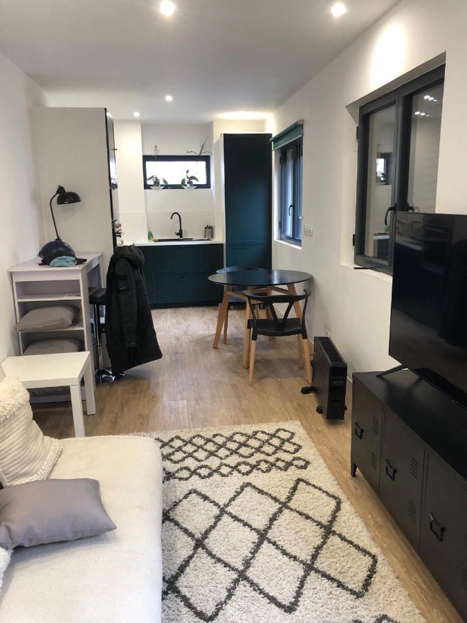 Homestay La Maison Des Vignes *