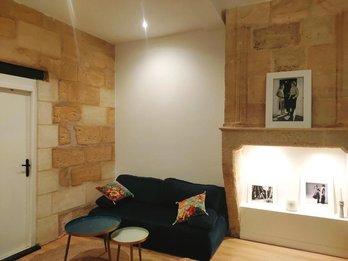 Modern Flat Historic Center Apartment
