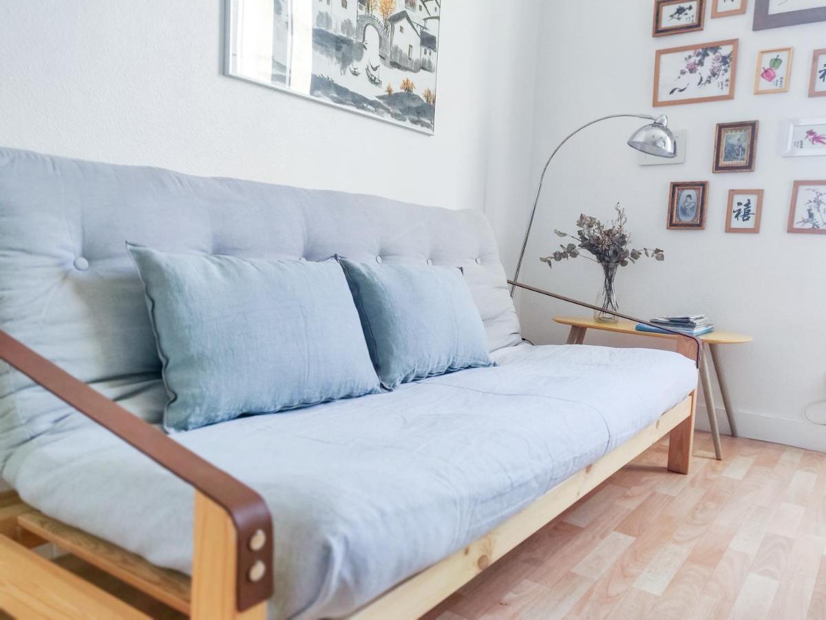 Duplex Lumineux Avec Bureau Separe Dans Le Centre