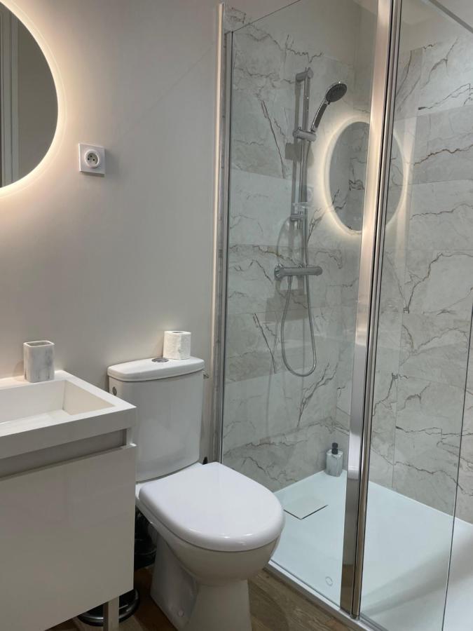A Gambetta Apartment *
