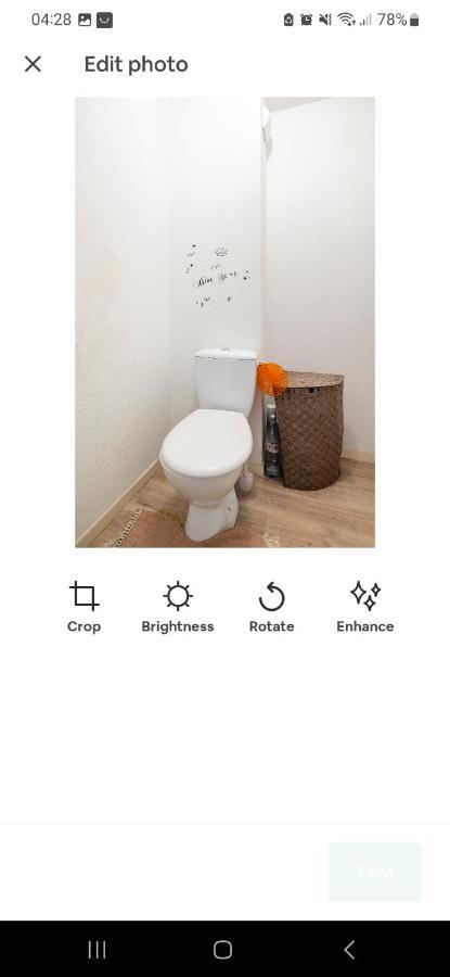 Roland Apartment *