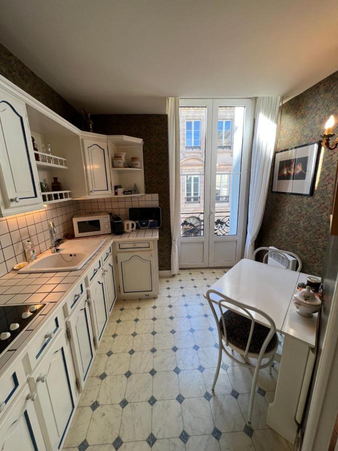 Typique Chartrons Apartment