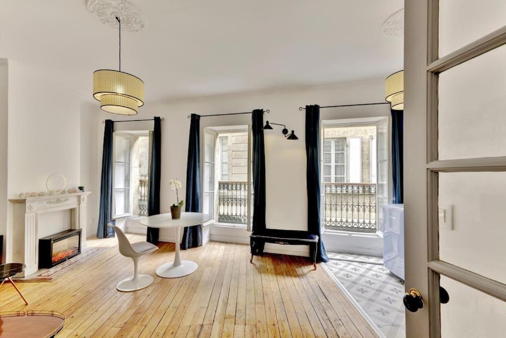 Le Chandelier - Magnifique T2 Quartier St Pierre Apartment Bordeaux