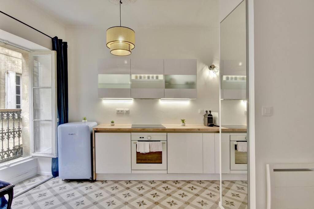 Le Chandelier - Magnifique T2 Quartier St Pierre Apartment Bordeaux