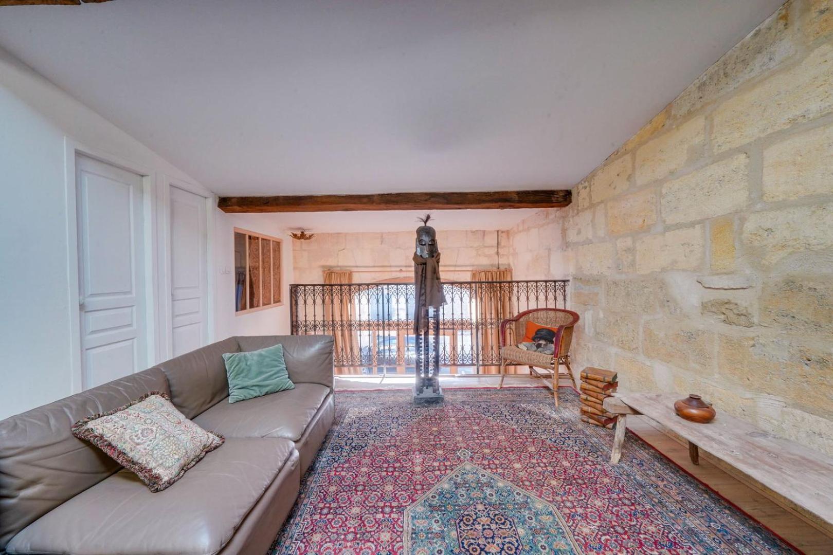 Very Charming Chartrons Guest house