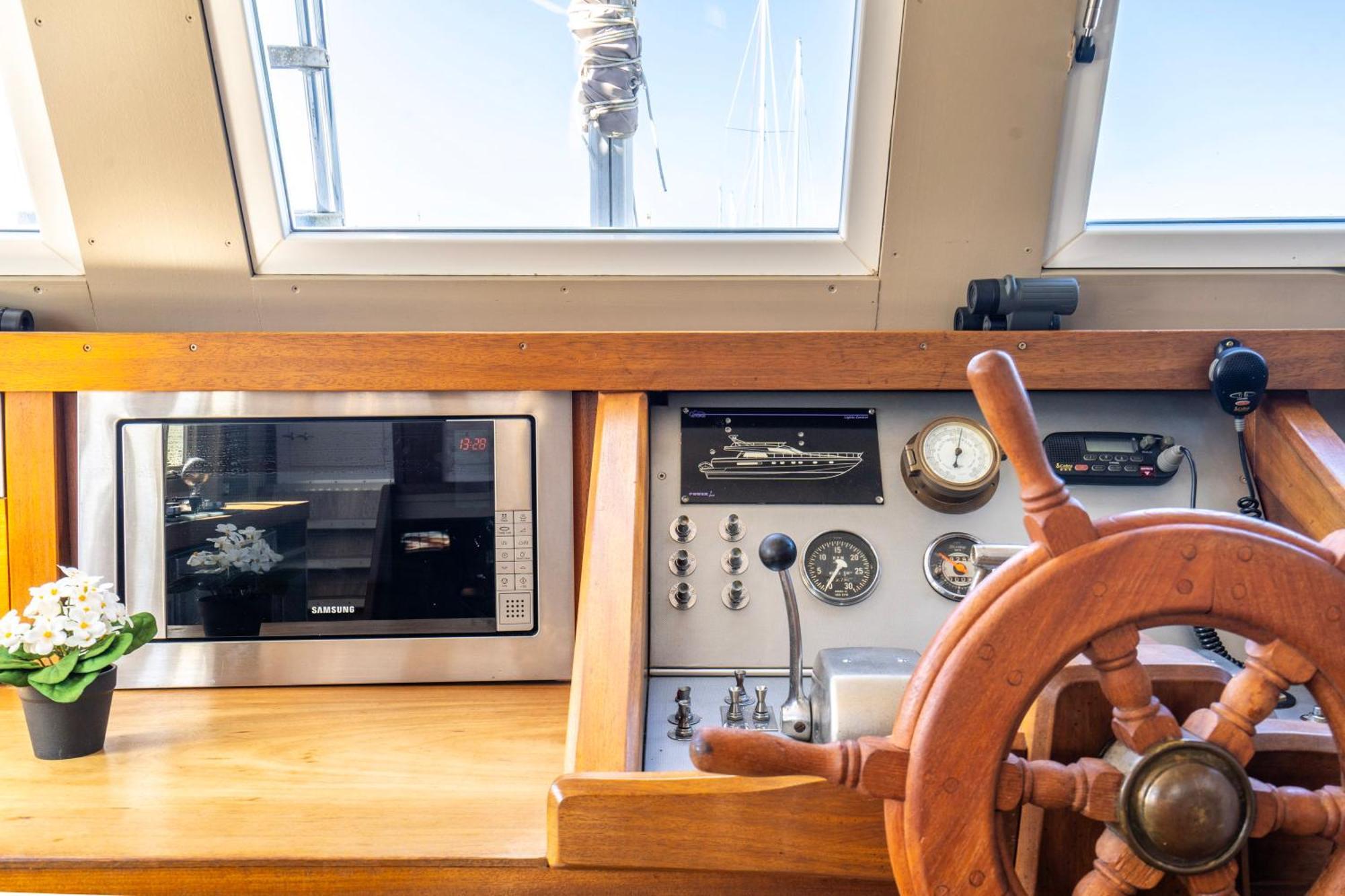 Boat, Vintage Yacht Botel *