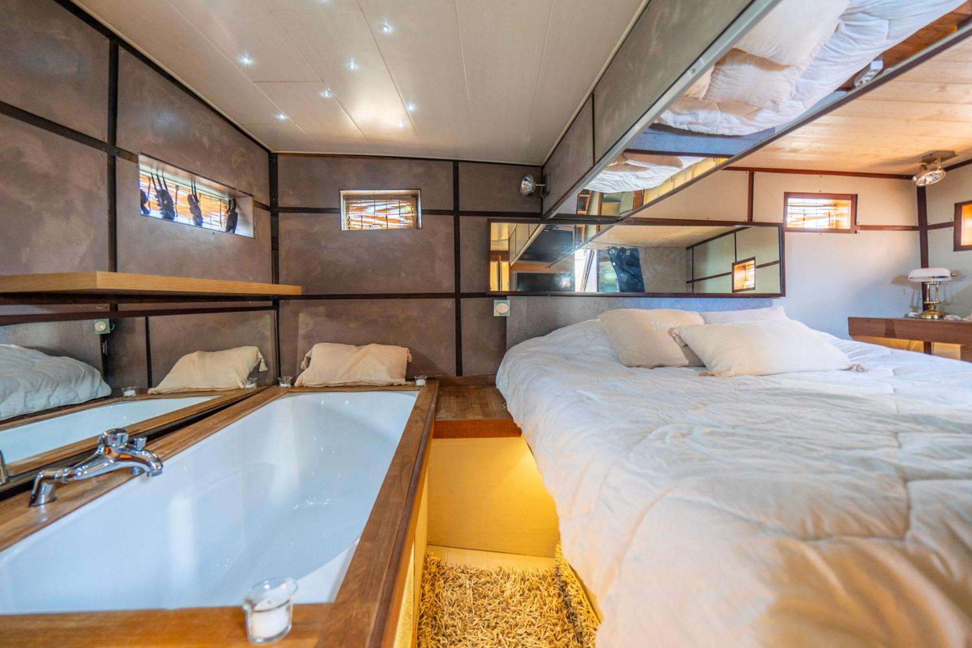 Boat, Vintage Yacht Botel