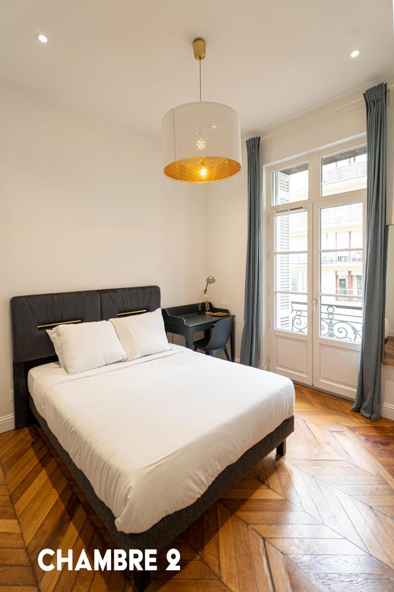 Madeleine's Rated 8 Traveller Center Appartments Bordeaux