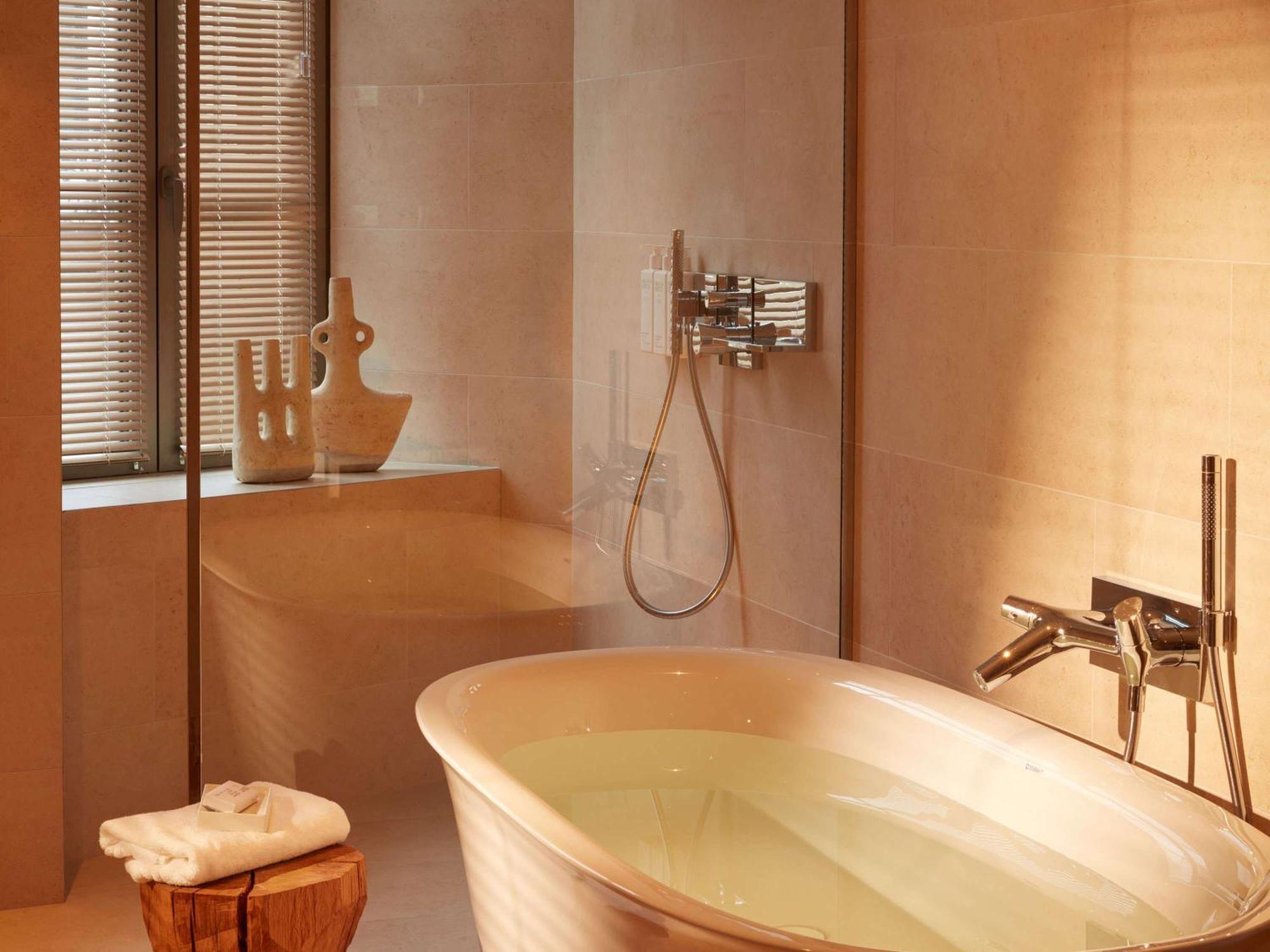 Mondrian Les Carmes 5* Bordeaux