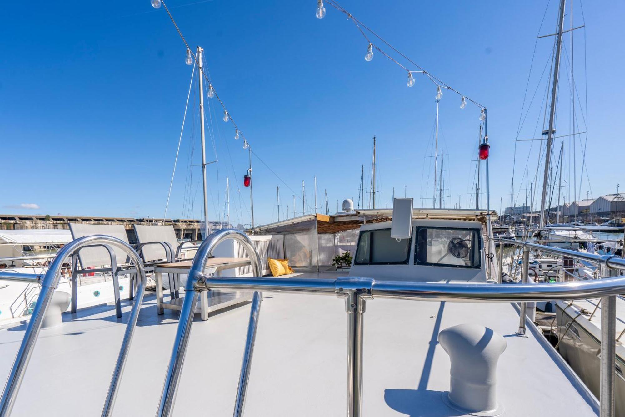 Botel Boat, Vintage Yacht