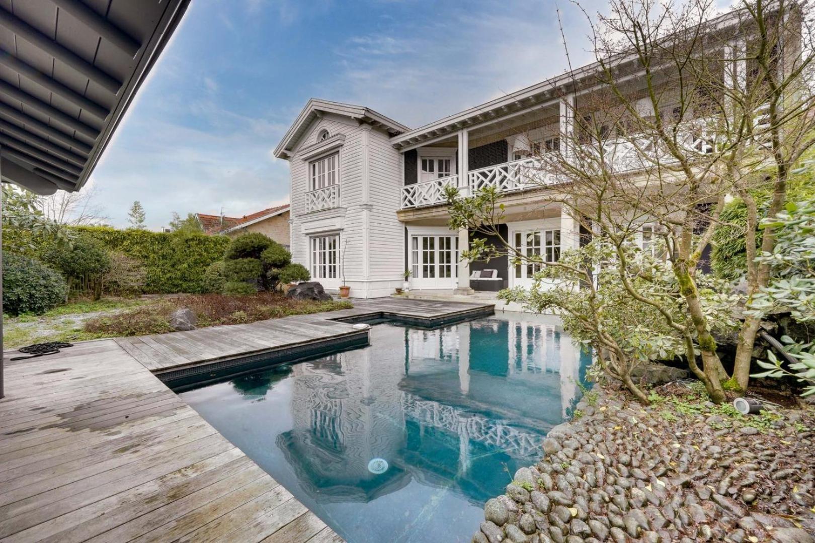 Very Beautiful Family House With Pool Guest house *