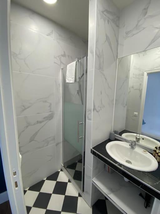 Chartrons 2 Apartment *