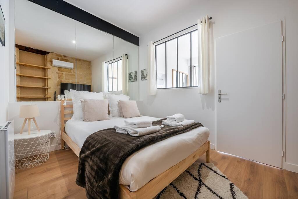 Apartment Le Bordeaux: Joli Climatise Proche Gare Bordeaux