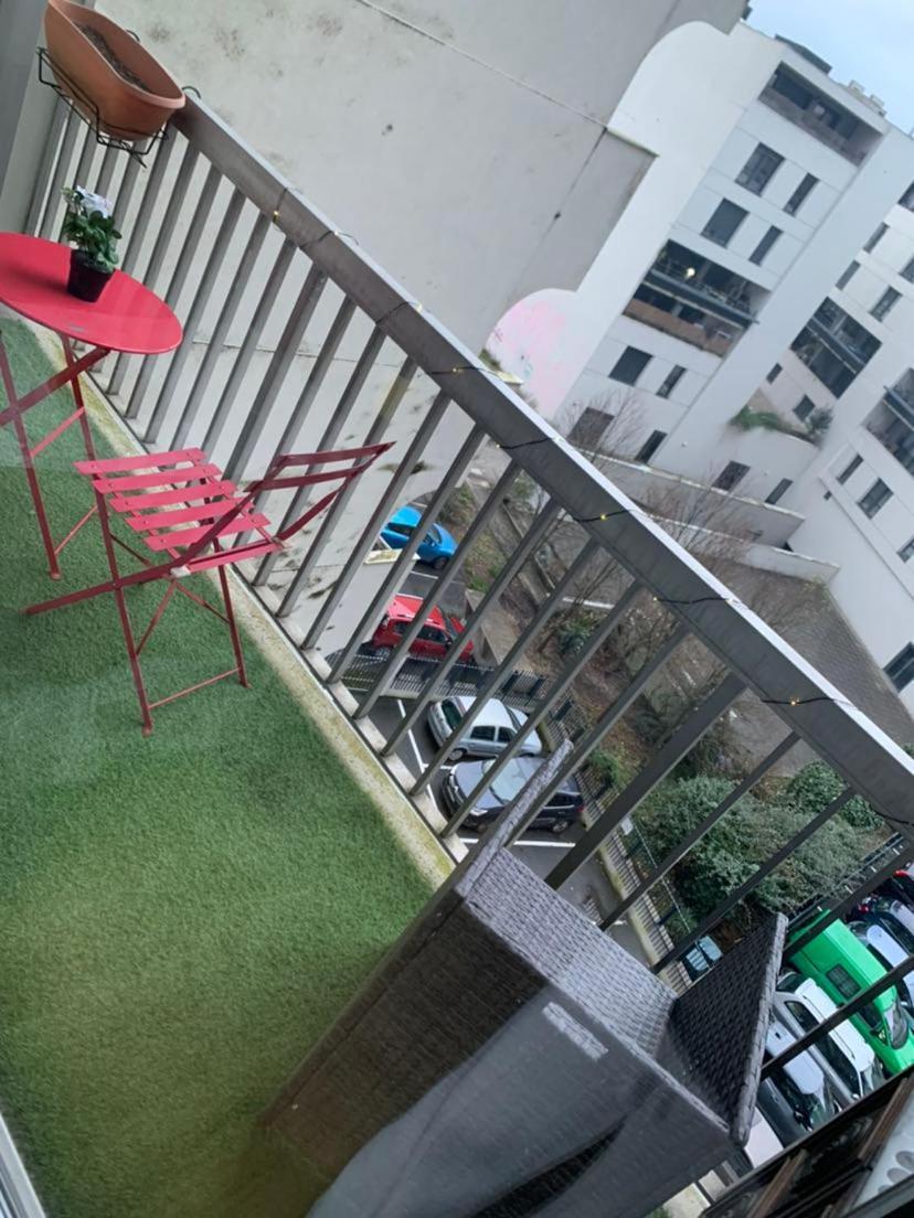 F1 Gare Saint Jean Apartment *