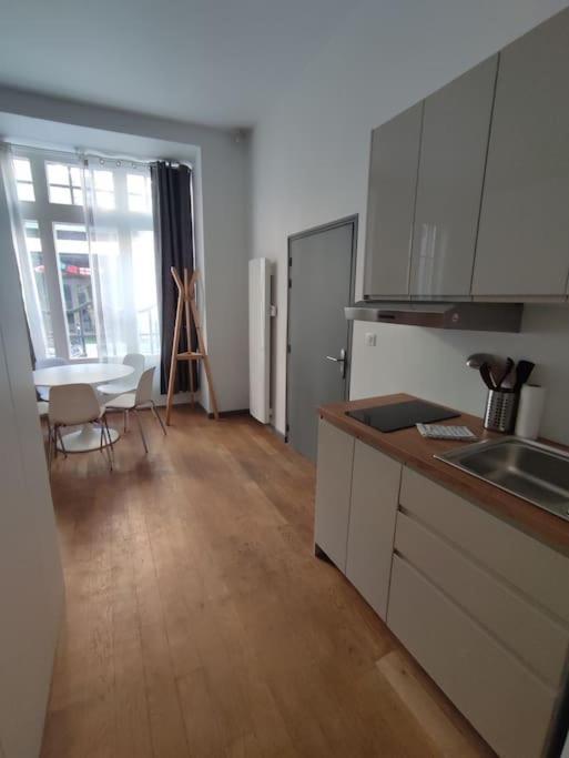 In The Heart Of The Chartrons Apartment *